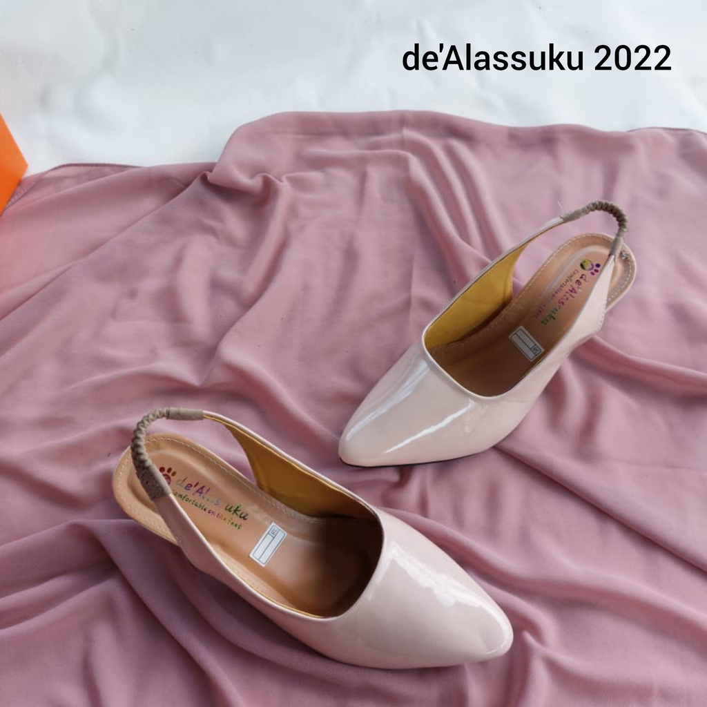 Alassuku.ID - Heels Hak Kaca Bunga Terbaru 2022