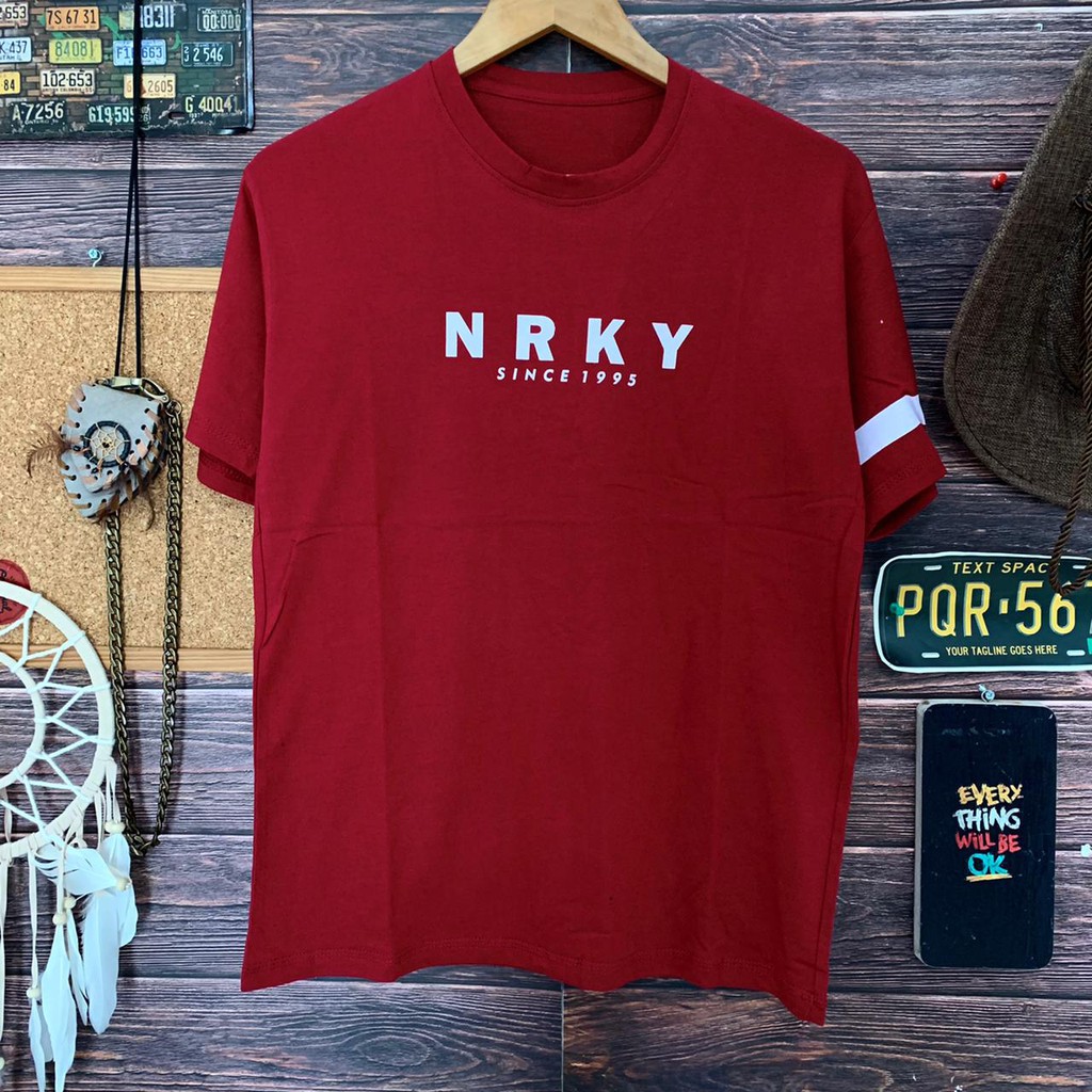 KAOS DISTRO PRIA NRKY BASIC MAROON T-SHIRT PRIA DISTRO