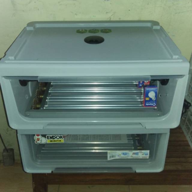 Mesin tetas otomatis rak roller