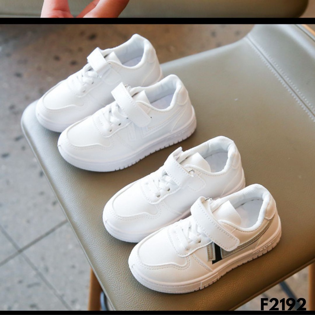 SEPATU SNEAKERS ANAK MINIMALIS PERGI TRAVEL BARENG ORTU BAHAN PU QUALITY IMPORT F2192