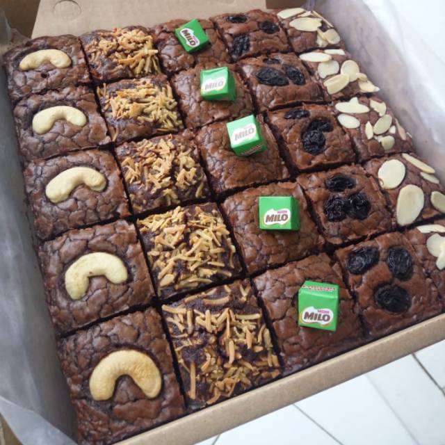 

BROWNIES SKAT TOPPING