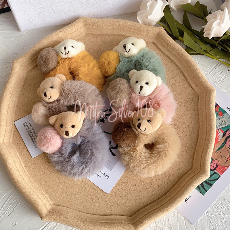 [MS108] KCR 03 - IKAT RAMBUT TEDDY BEAR LEMBUT SCRUNCHIE BULU LEMBUT KARET CEPOL WANITA