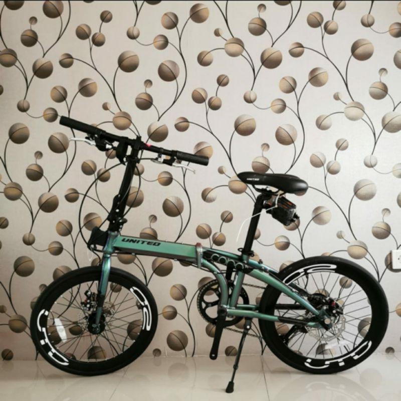 united cora 9 speed 20 inch