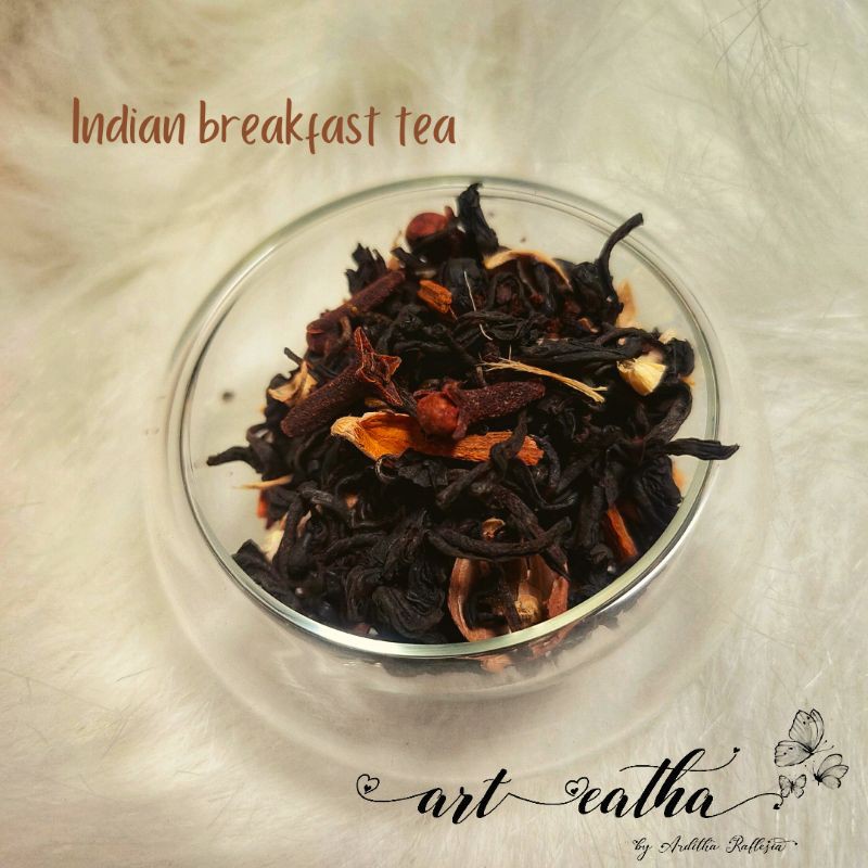 

Indian breakfast tea (black tea,cardamom,cinnamon,ginger, clove) 10 gram