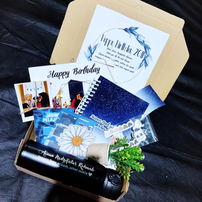 

Hampers Wisuda Kado Sempro Semhas Graduation Notebook Custom Tumblr Termos Hiasan Dinding Kado Ultah Unik Terbaru