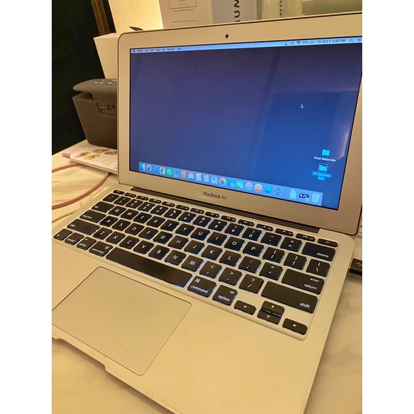 Apple Macbook air 2011