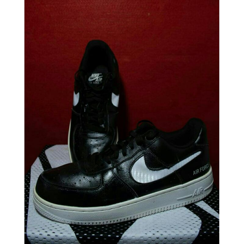 NIKE AIR FORCE 1 BLACK WHITE SECOND