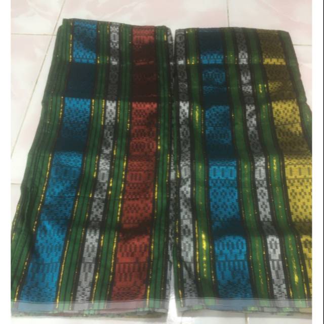 Sarung Sutra Bugis/Sabbe Sengkang.