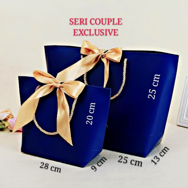 

SERI EXCLUSIVE PEARL PAPERBAG SUPER BLUE 25X13X25 cm & 28X9X20 cm.