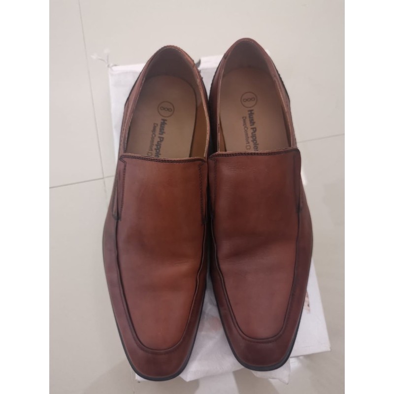 PRELOVED SEPATU PANTOFEL HUSH PUPPIES PRIA COKLAT