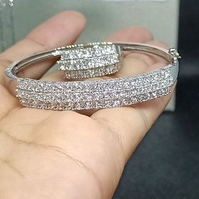 Gelang+cincin replika diamond Eropa baris tiga, tdk berkarat,tdk gampang luntur,mata premium zircon