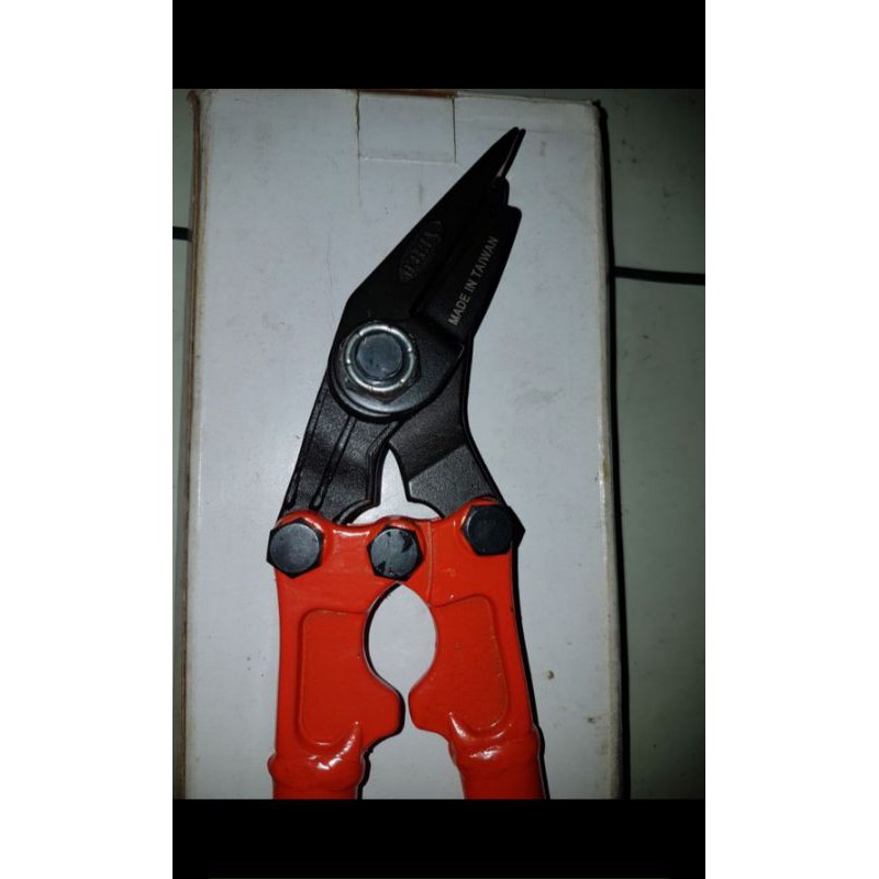 

Gunting Khusus Potong Plat Besi Eyzer Strapping Made in Taiwan