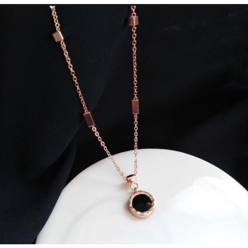 Kalung Titanium Wanita Rosegold