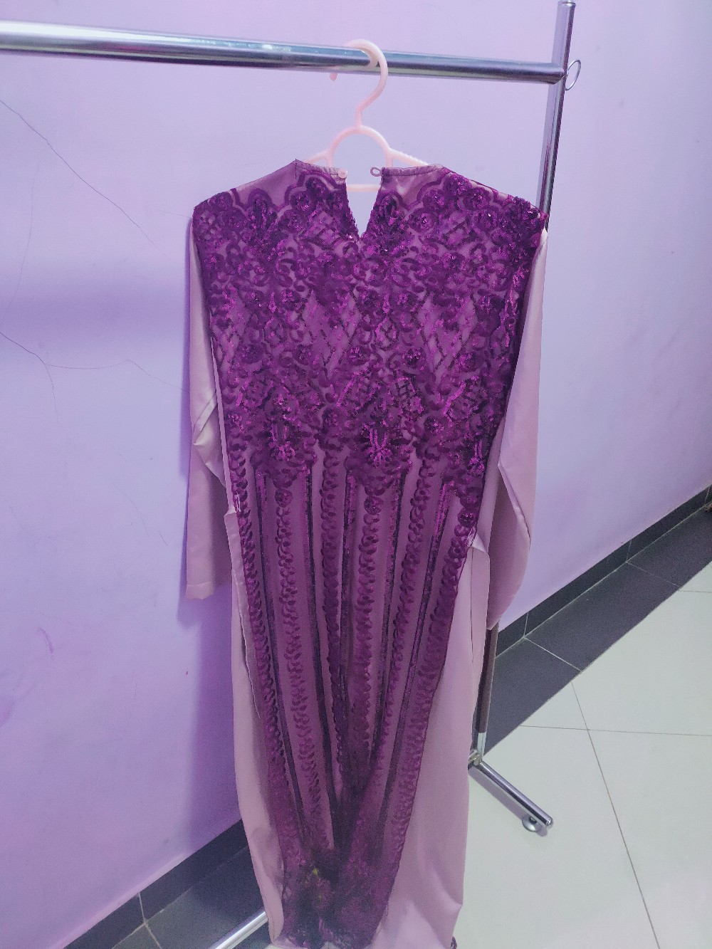 Gantungan Gawangan Baju Tarik   Max Lebar 1.8 Meter