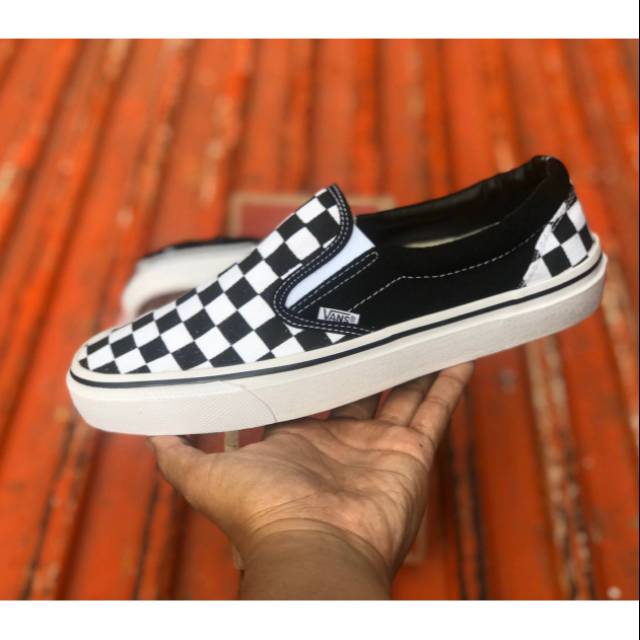 SEPATU43 VANS SLIP ON CATUR FULL BLACK HITAM COKLAT OLDSKOOL ERA SK8