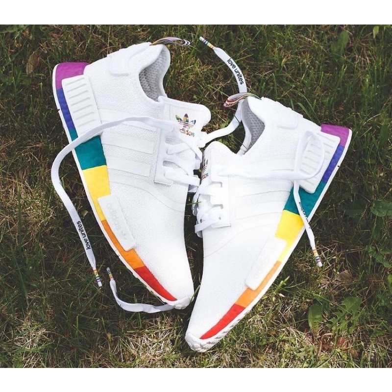 SEPATU ADIDAS ORIGINAL NMD R1