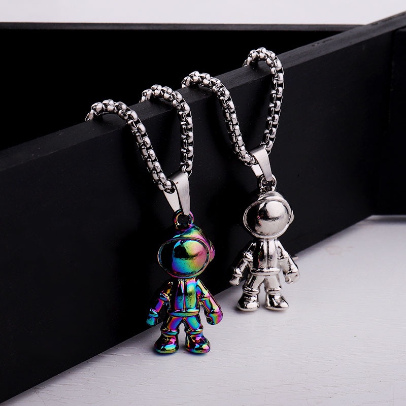 Kalung Rantai Liontin robot Astronot Bahan Titanium steel Gaya hip hop Untuk Pasangan