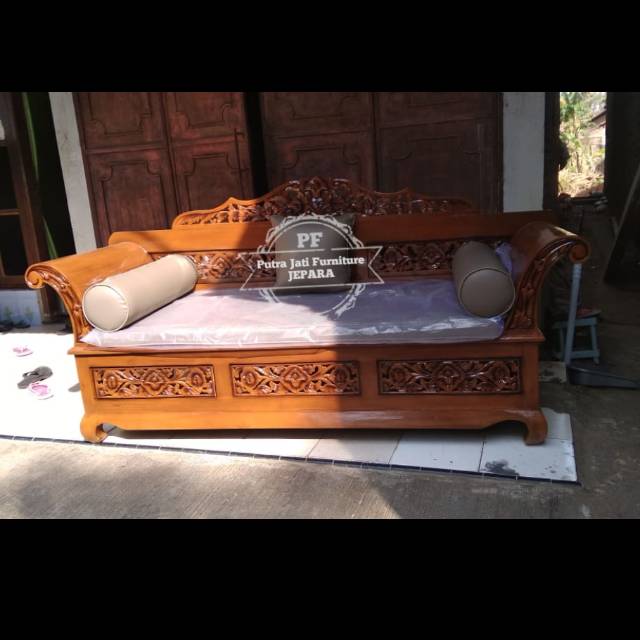 Bangku panjang kursi bale bale jati ukir Jepara