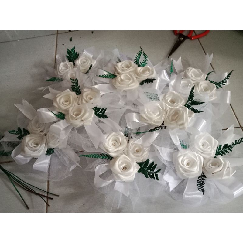 hiasan bunga hantaran seserahan hampers (putih)