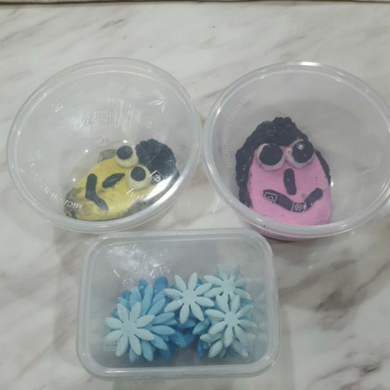 

GumPaste Dekorasi Kue