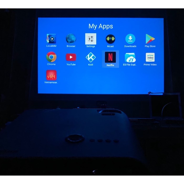 PROJECTOR INFORCE AN-11 / PROYEKTOR AN11 LCD ANDROID 6500 LUMEN WIFI GARANSI RESMI