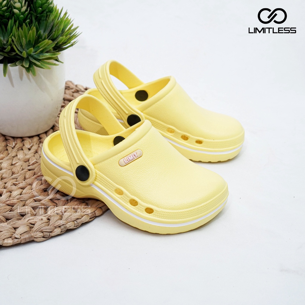 Sandal Slop Anak Baim Unisex Ringan Anti Slip Nyaman Sendal Slip On Anak Cowok Cewek Stylish Kekinian