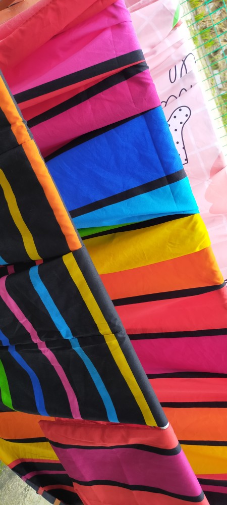 Sprei Rainbow Bahan Katun Mikrotex Tak Berpasir