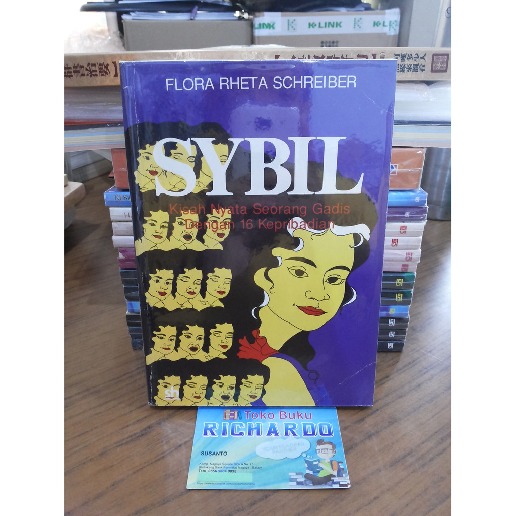 Buku SYBIL Kisah Nyata Seorang Gadis dengan 16 Kepribadian --- Flora Rheta Schreiber