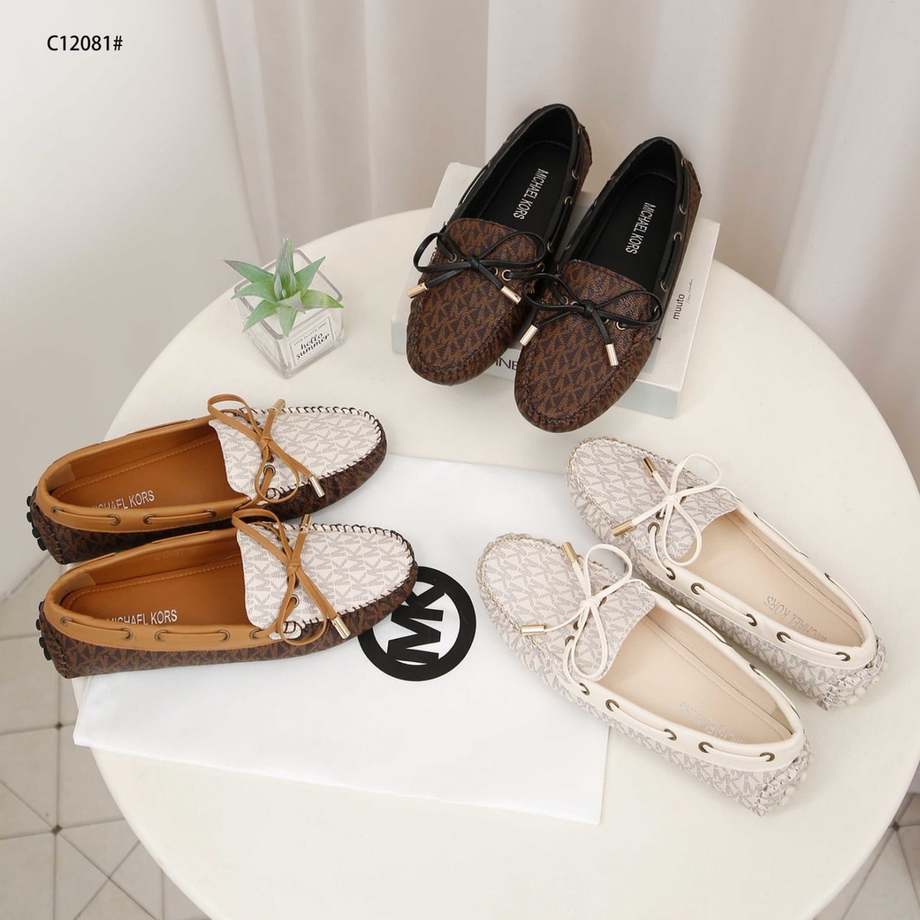 MK  C12081 Daisy Moc Flat Loafers