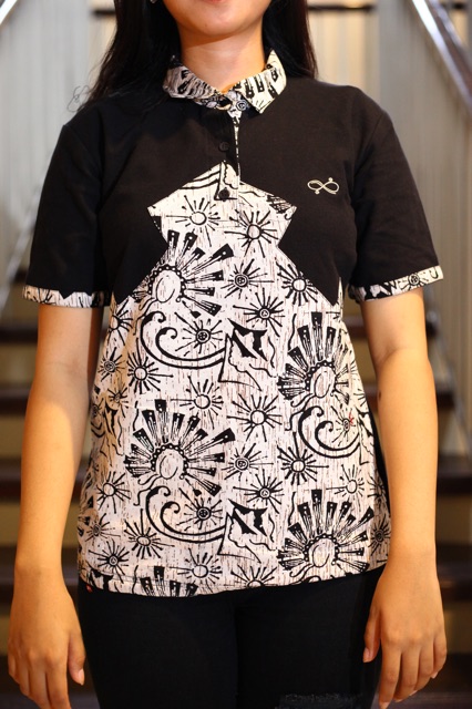 Loyal Kaos Polo Batik Hitam Modern Wanita M L XL XXL