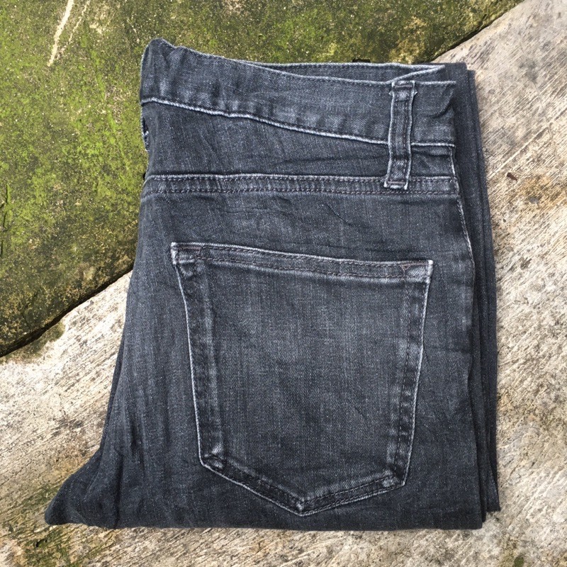 celana jeans uniqlo size 29-pria/cowok-second/bekas original