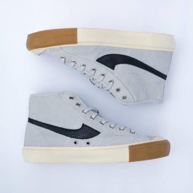 SEPATU COMPASS X KPR