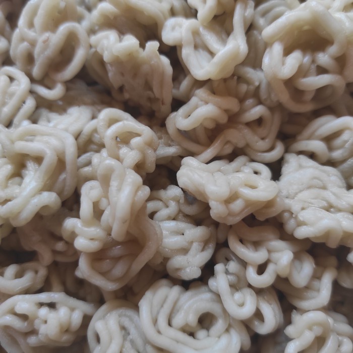 KERUPUK IKAN BELIDA MENTAH SANGGUL MINI PREMIUM (250GR)