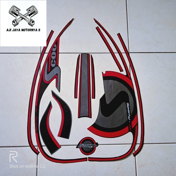 STIKER STRIPING MOTOR HONDA SCOOPY FI 2013 HITAM