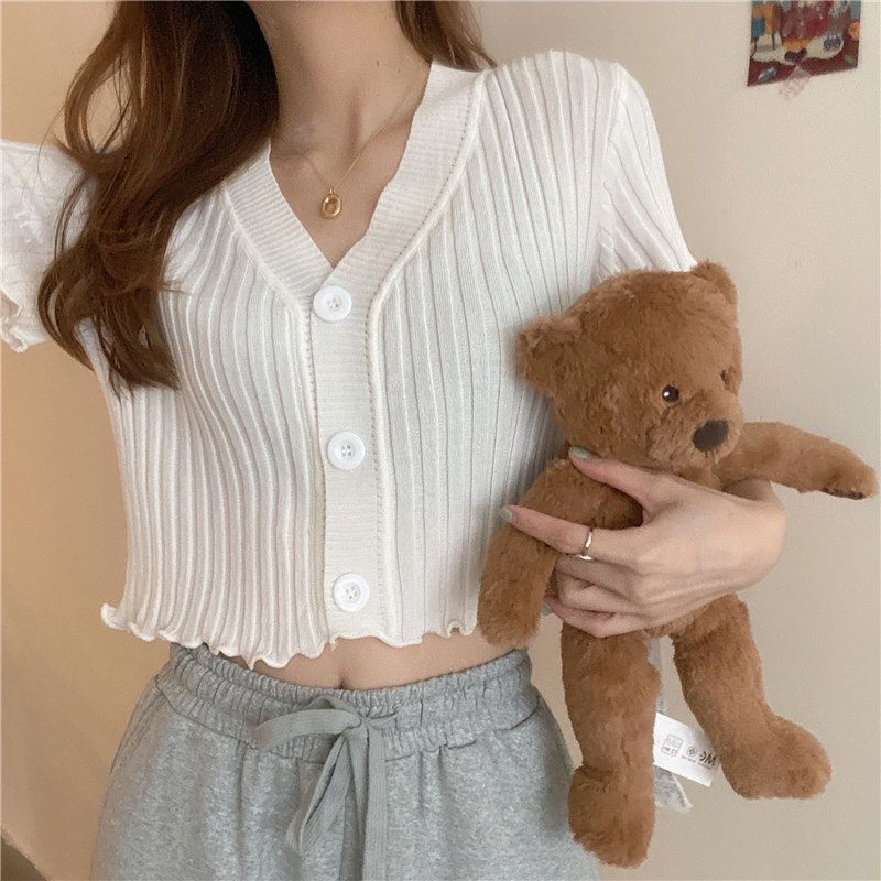 JOANA CROP TOP BOTTON Rajut Korean // Kriwil Crop // Kardigan Crop / Rajut