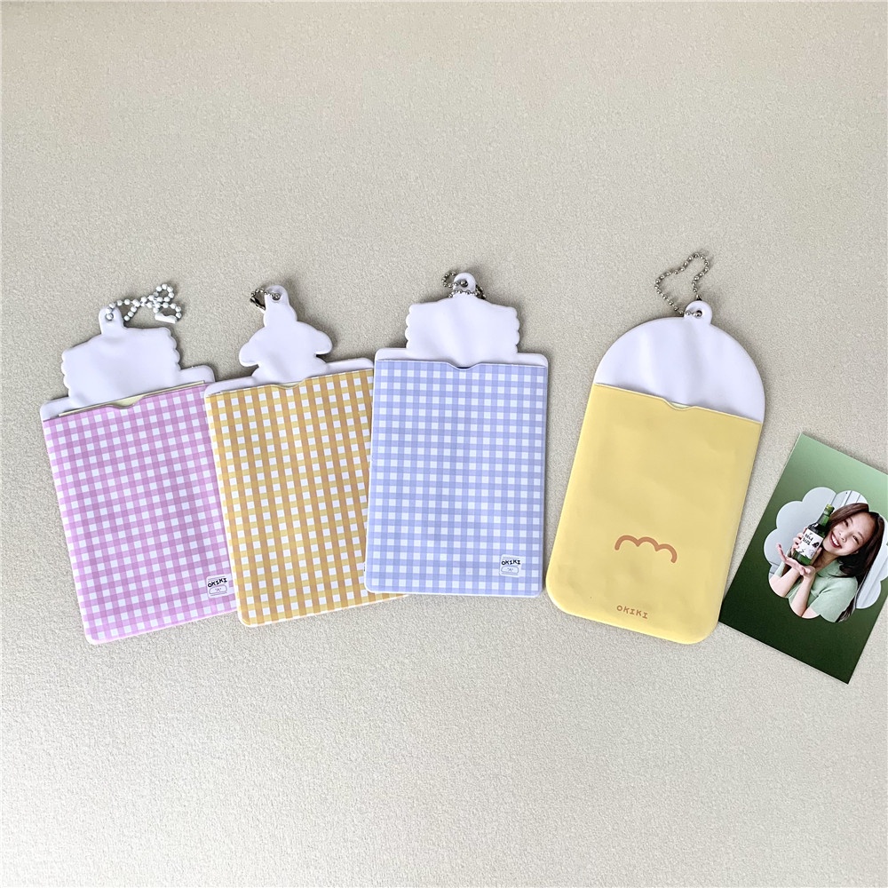 Holder Kartu Idolfoto Motif Beruang Lucu Bahan PVC Dengan Gantungan Kunci