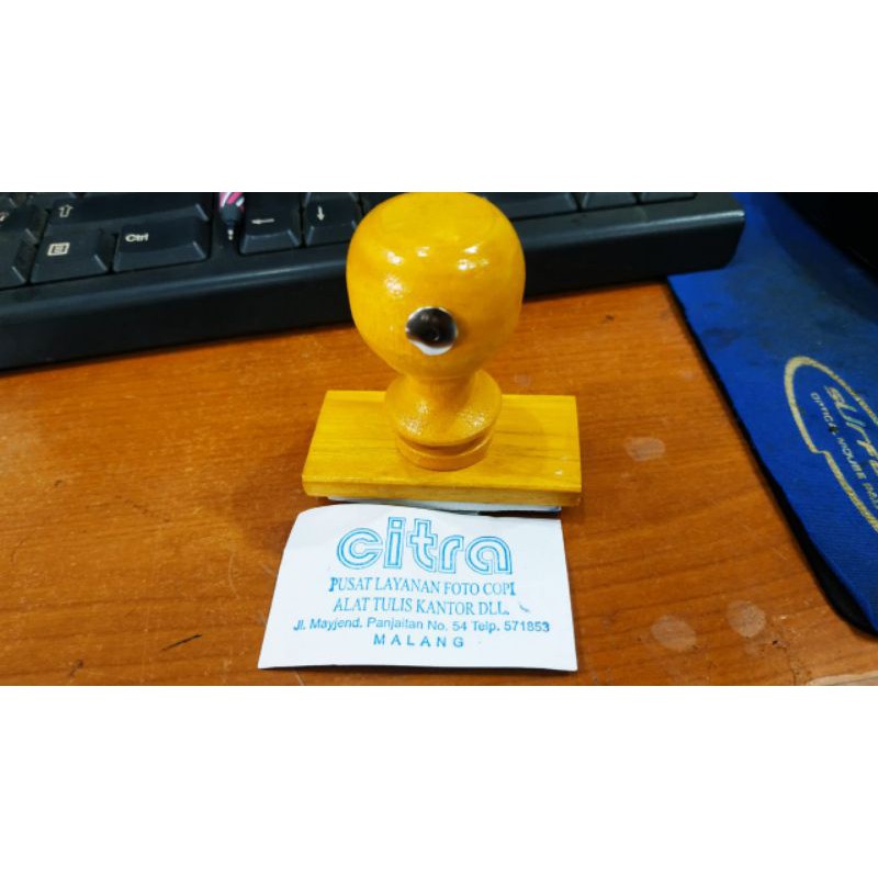 

STEMPEL KAYU MURAH MERIAH