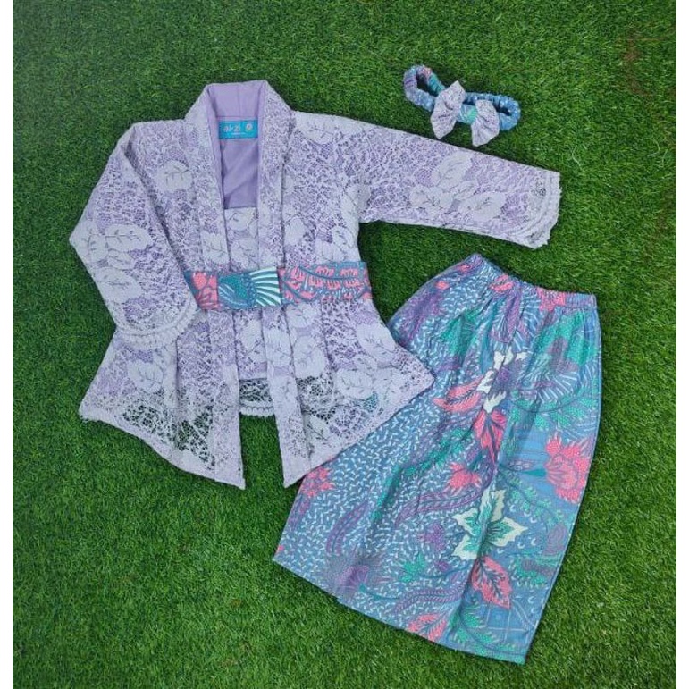 KEBAYA KUTU BARU | KEBAYA KARTINI | KEBAYA MODIFIKASI | KUTUBARU ANAK | KUTUBARU BAYI | KEBAYA MODER