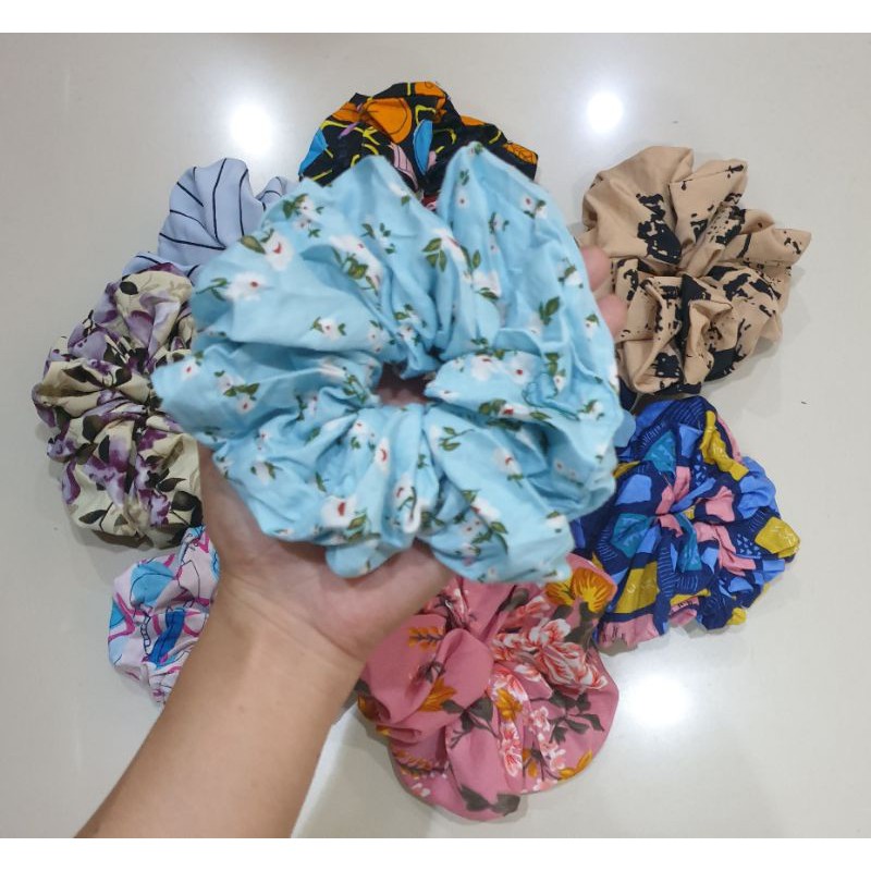 INNER BATIK HIJAB SUPER JUMBO MOTIF SCRUNCHIE