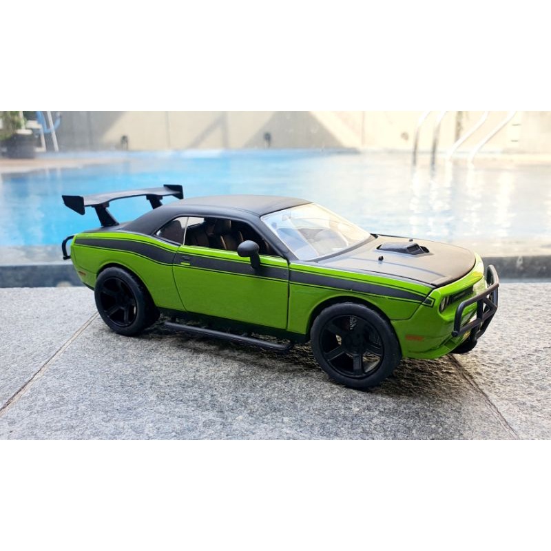 Jada Fast Furious Lettys Dodge Challenger SRT8 Miniatur Diecast Mobil 1:24