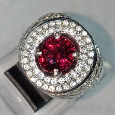 NATURAL RHODOLITE GARNET SRILANKA