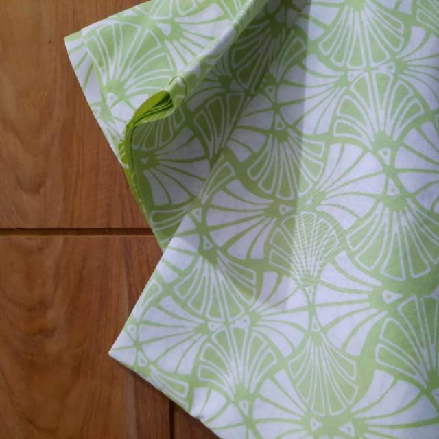 Kain Batik cap katun sewarna hijau pastel motif kipas seling