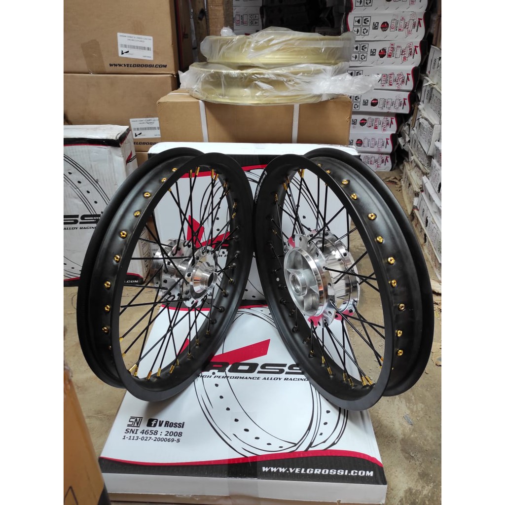 Harga Tapak Lebar Ring 17 Vixion Old Terbaru Januari 2022 BigGo Indonesia Harga Tapak Lebar Ring 17 Vixion Old Terbaru Januari 2022 BigGo Indonesia