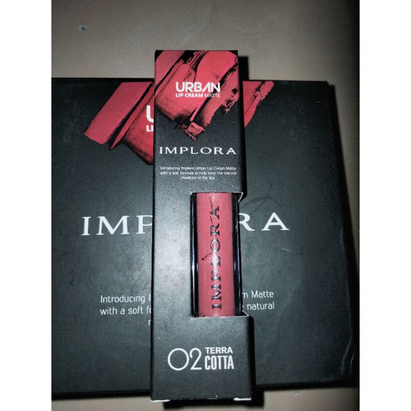 Lip Cream Implora  N0:01 dan 02 Urban Lip Cream Implora