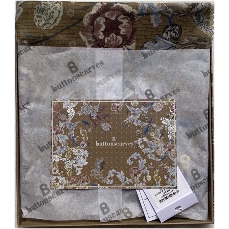 preloved buttonscarves/ preloved buttonscarves royale/ royale mustard bunttonscarves / buttonscarves