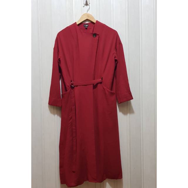 Preloved outer Uniqlo (Hana Tajima)