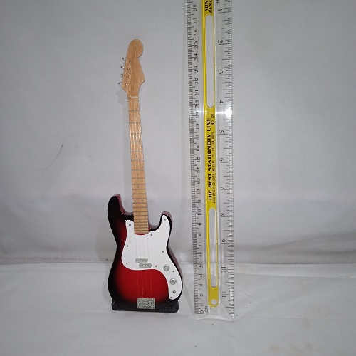 Miniatur Gitar Bass Elektrik Model Fender Bahan Kayu Free Dudukan/Stand Holder Tinggi Gitar 25 cm Warna Bisa Pilih