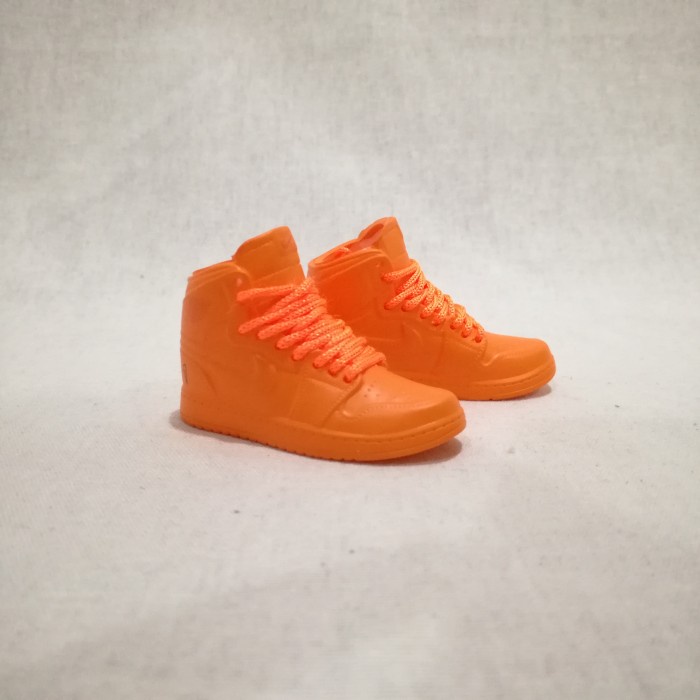 AIR JORDAN 1 AJ1 GATORADE ORANGE PEEL 3D SNEAKERS KEYCHAIN MINIATUR