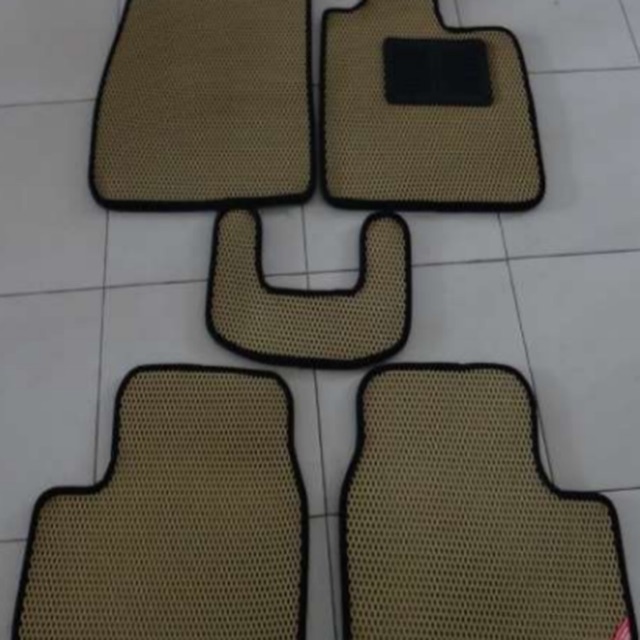 Karpet Mobil Nissan March 2018 2 Lapis