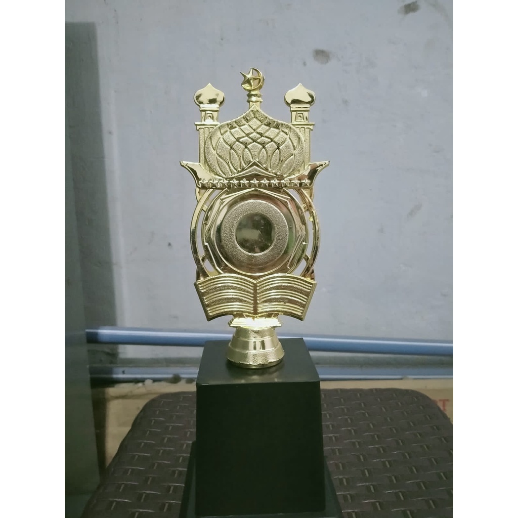 

PIALA LOMBA FIGUR KA'BAH